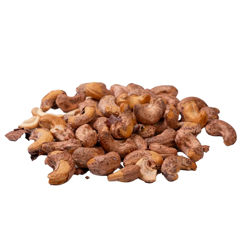 Noix de cajou grillées avec la peau