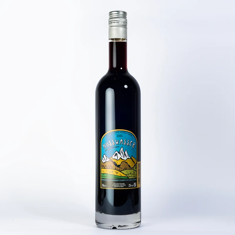 Nusswasser — Liqueur de Noix