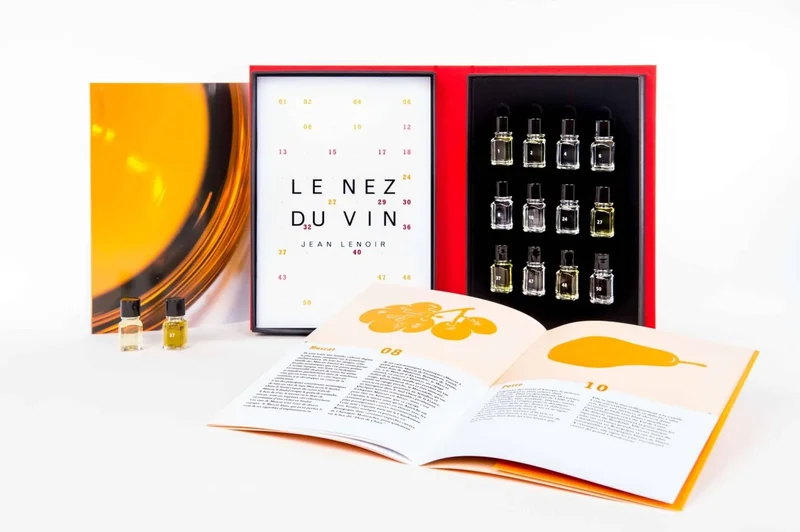 LE NEZ DU VIN Les vins blancs et champagnes 12 arômes FR